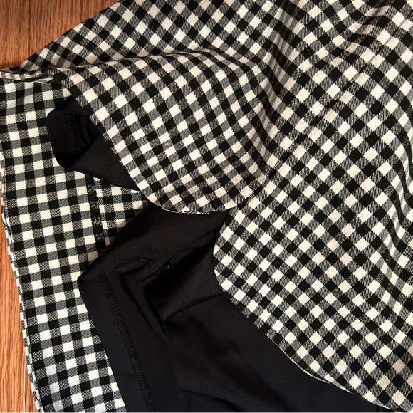 Black and white gingham patterned skort. - Picture 2 of 7